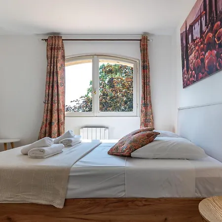 Jardins D Alice 240m2 Famille Piscine Vue Golf Esterel